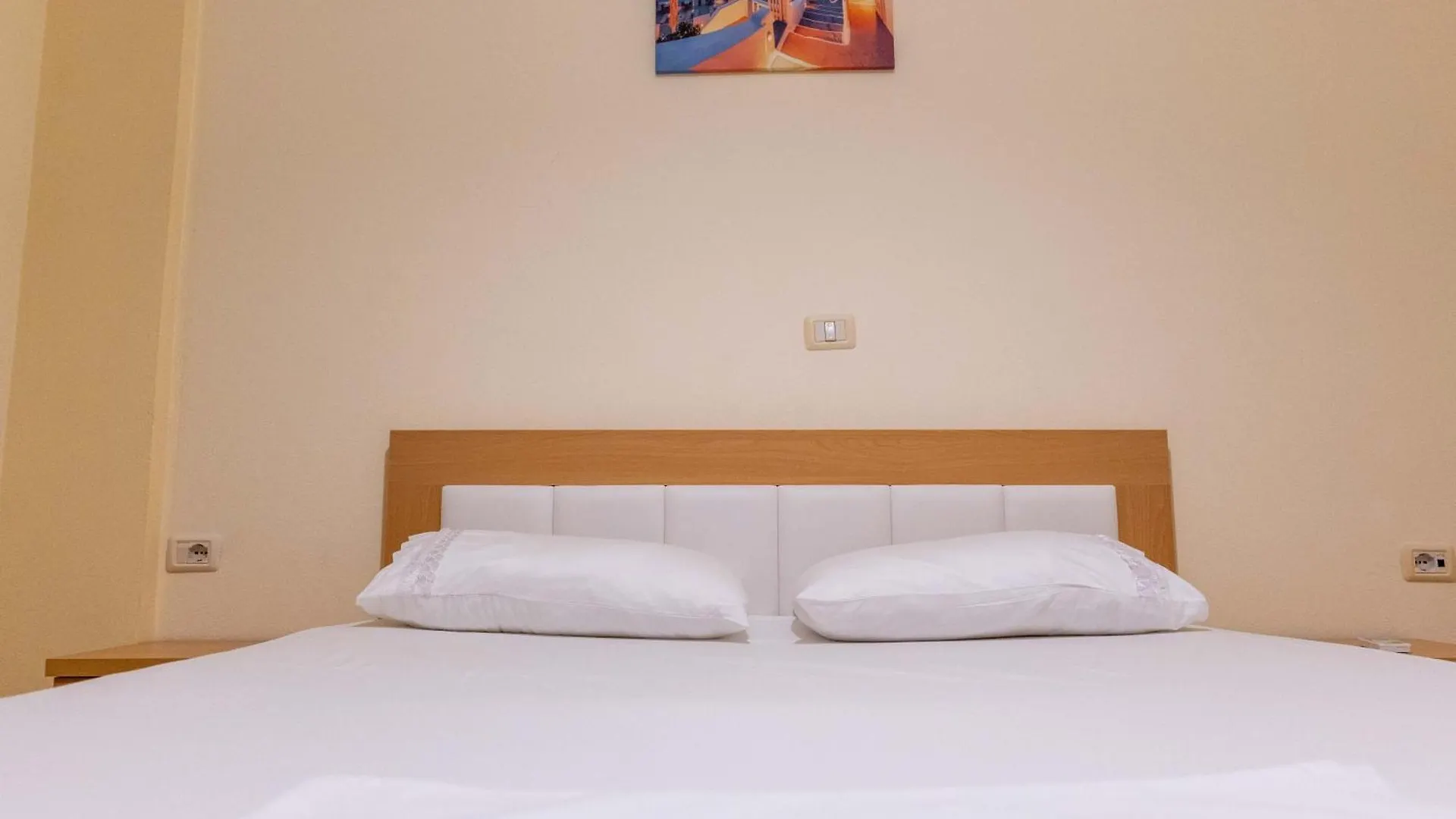 Afrodites Rooms Σαράντα